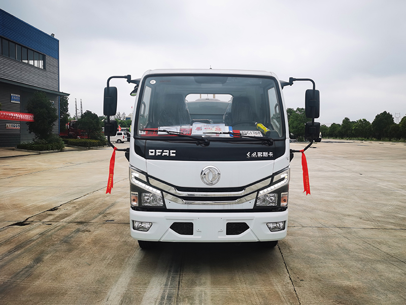東風小多利卡4方灑水車圖片2